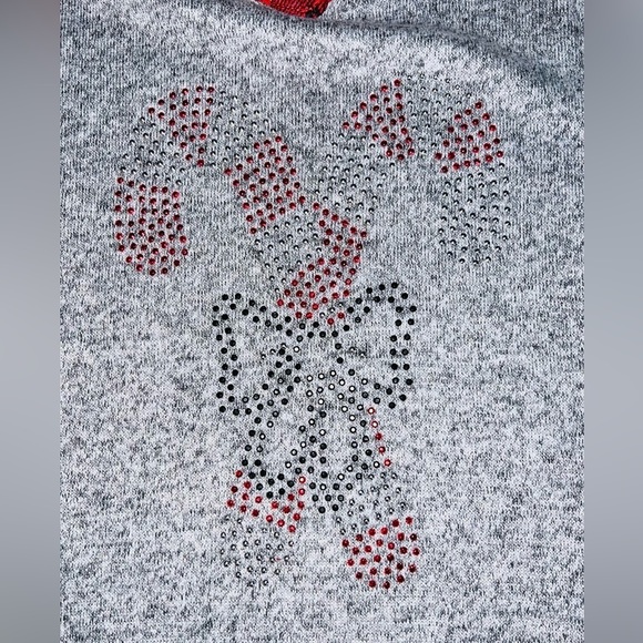 Festive Red Women's Long Sleeve Tops (2) - Picture 7 of 8